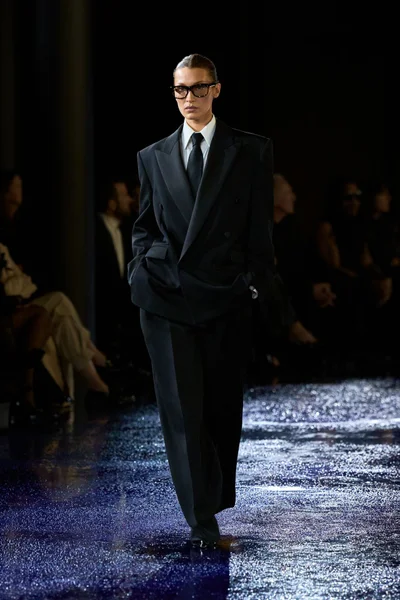 Look 33